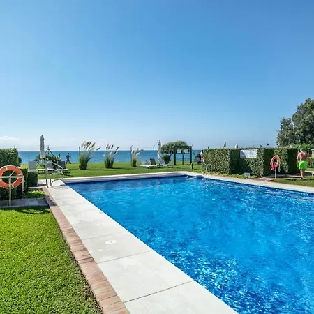 322 Heaven Apartments, Guadalmansa Playa * Естепона